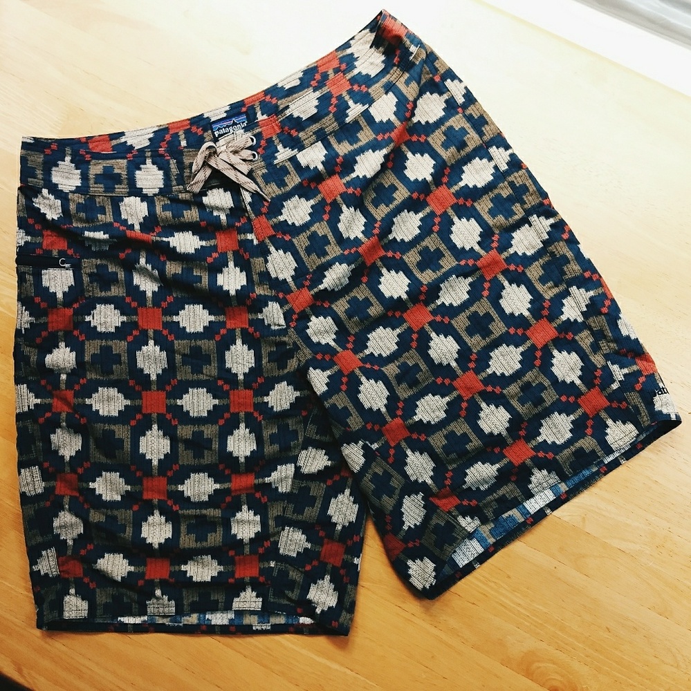 Patagonia Swim trunks Men's size 36